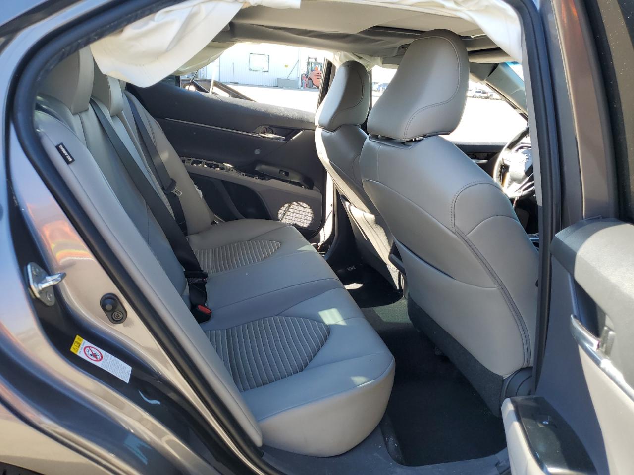 2018 Toyota Camry - Image 11