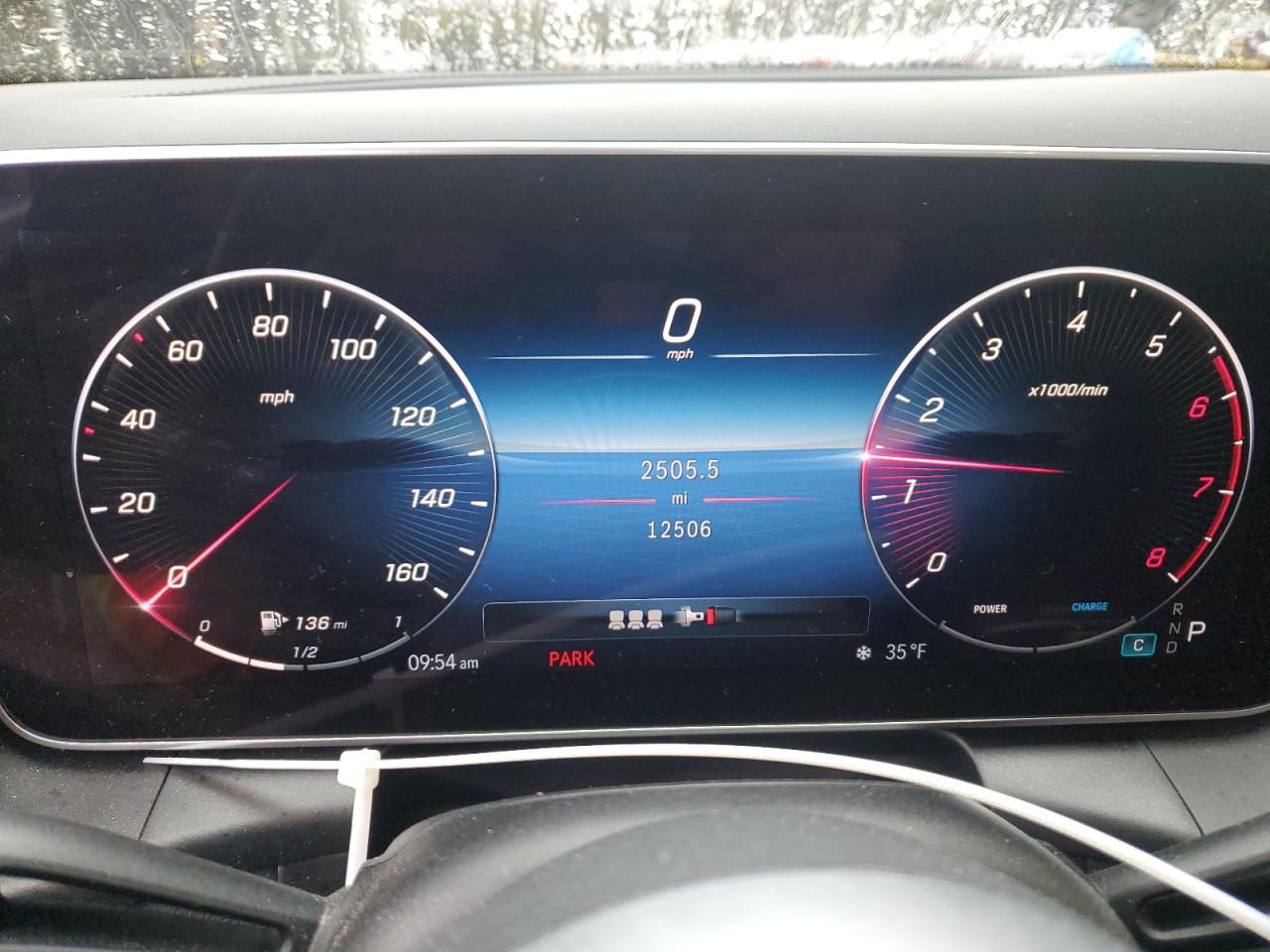 2024 Mercedes-Benz GLC - Image 9