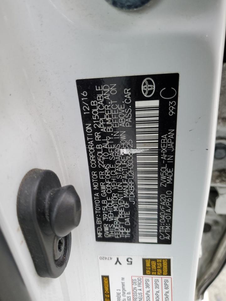 2017 Toyota Prius - Image 12