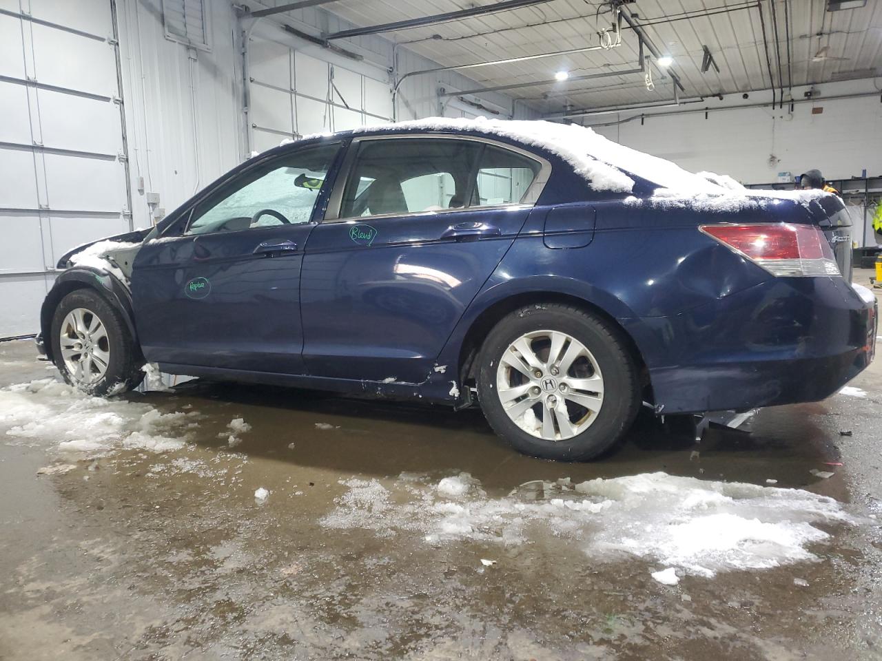 2009 Honda Accord - Image 2