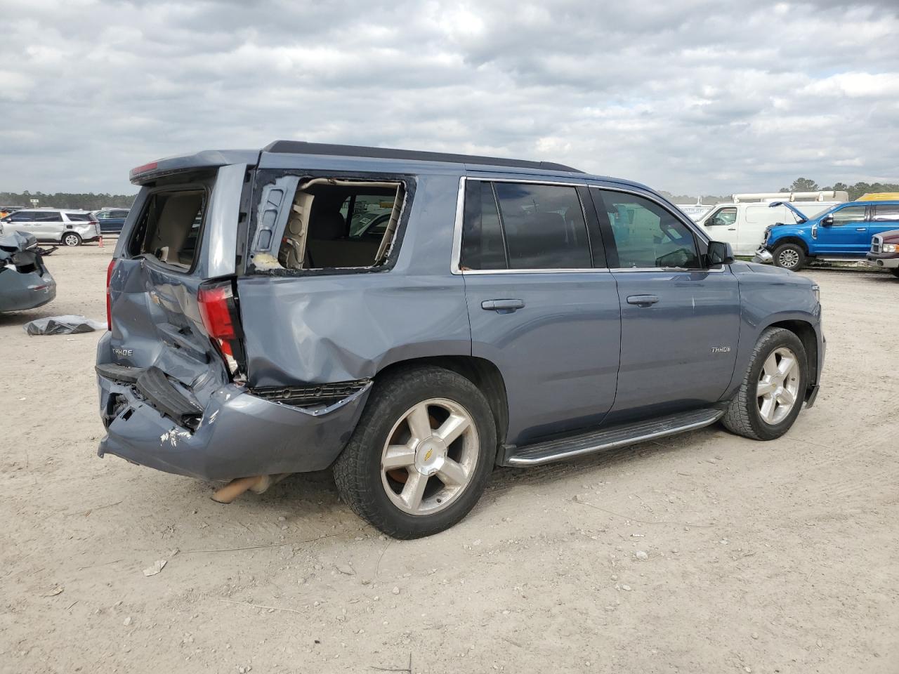2016 Chevrolet Tahoe - Image 3