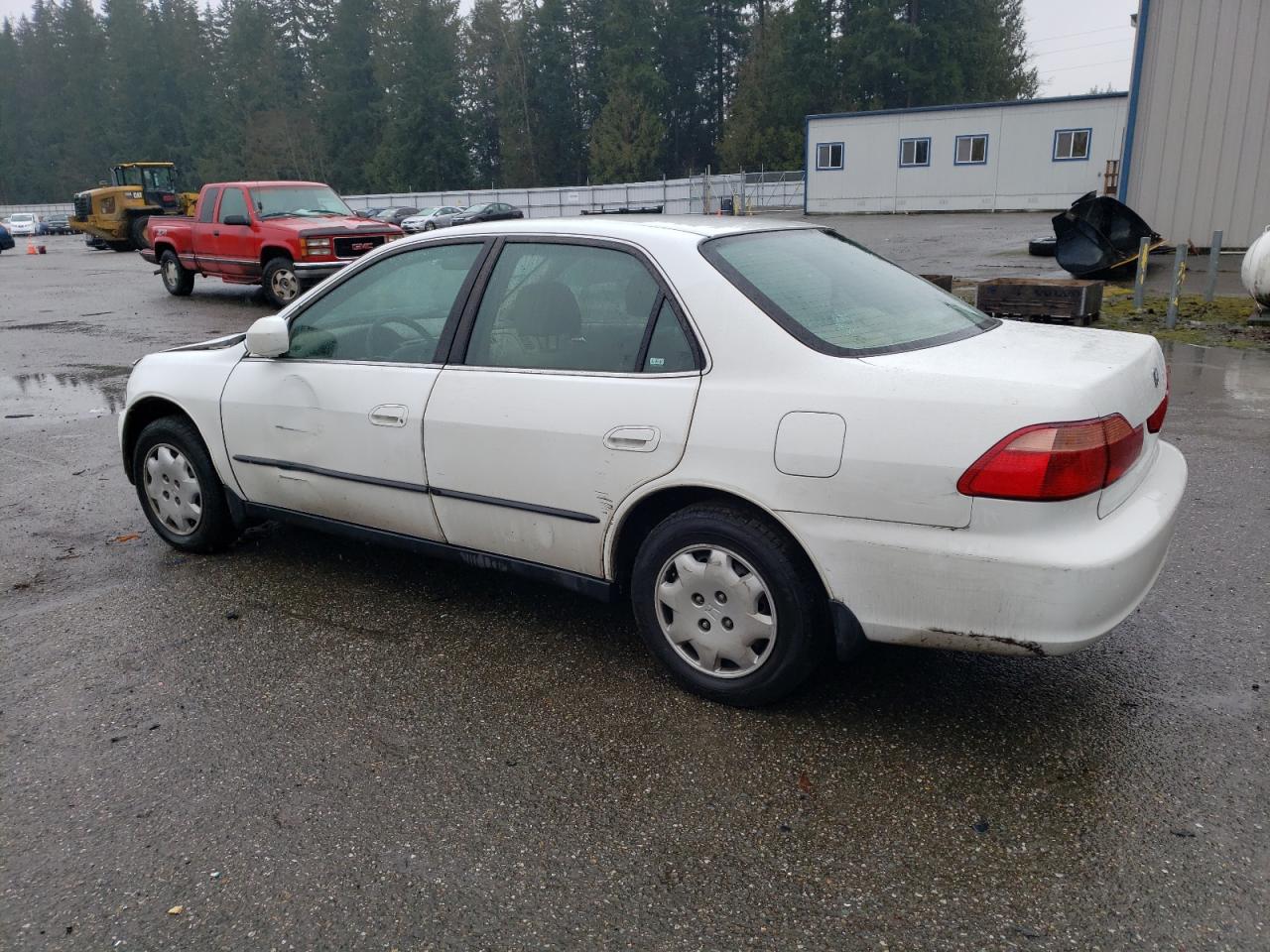 2000 Honda Accord - Image 2