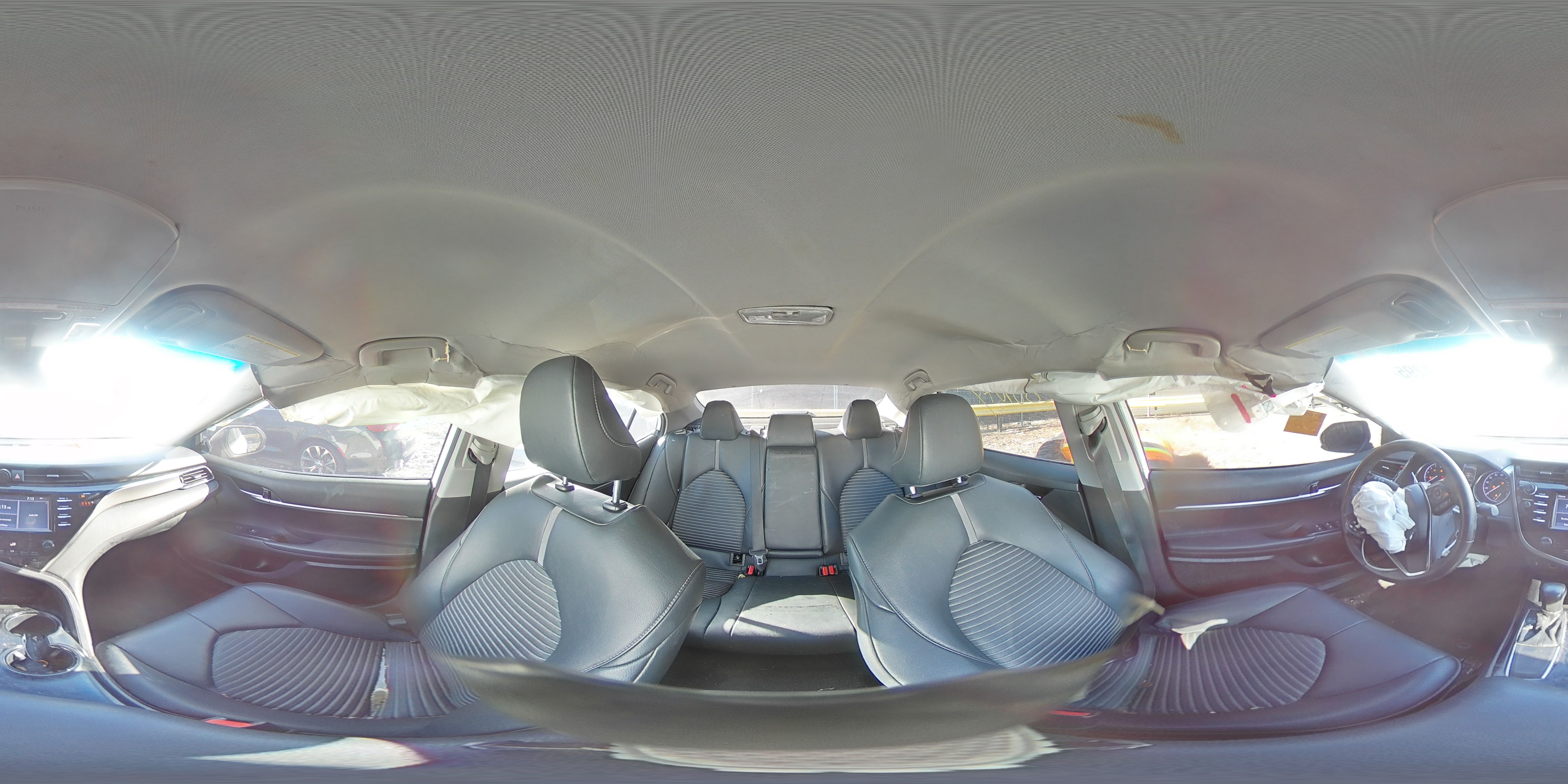 2019 Toyota Camry - Image 13