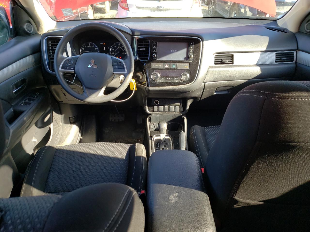 2018 Mitsubishi Outlander - Image 8