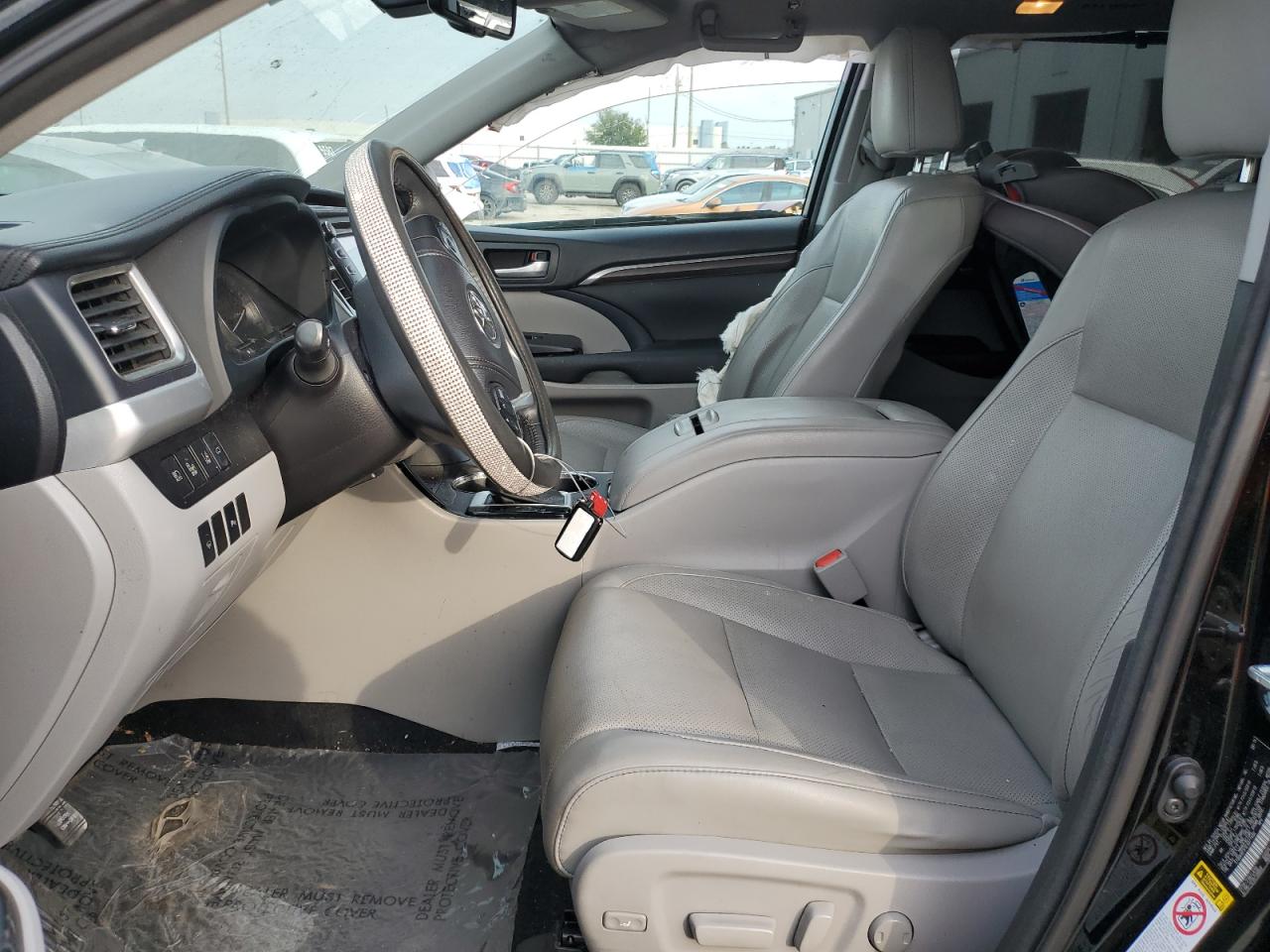 2014 Toyota Highlander - Image 7