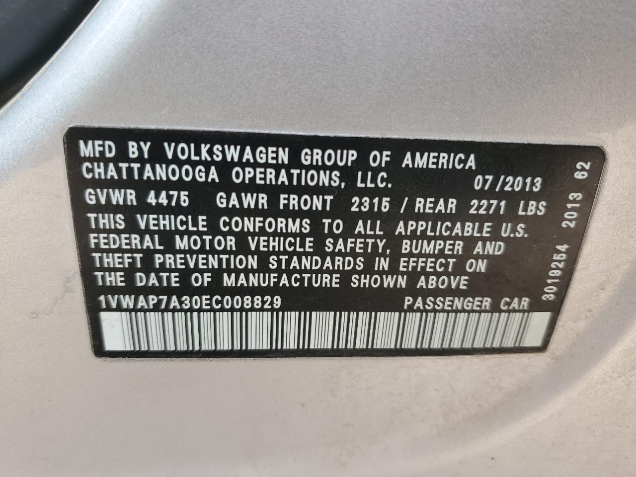 2014 Volkswagen Passat - Image 15