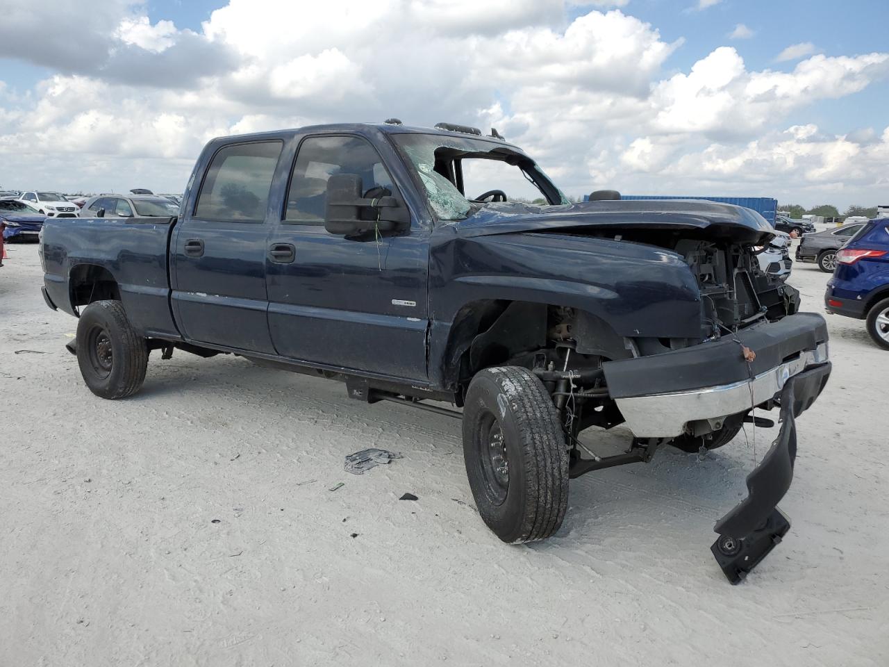2006 Chevrolet Silverado - Image 4