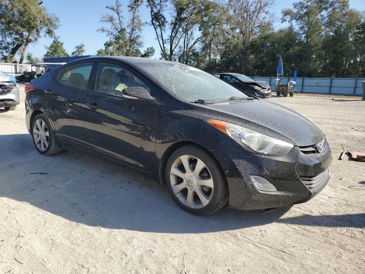 2013 Hyundai Elantra - Image 4