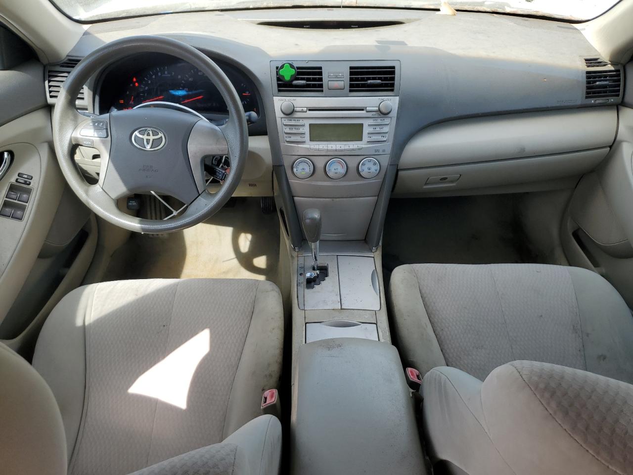2010 Toyota Camry - Image 8