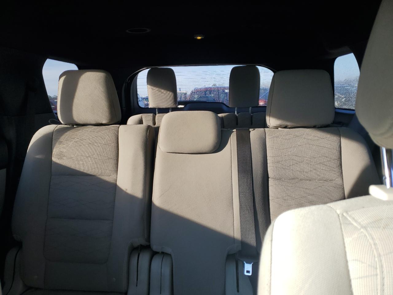 2015 Ford Explorer - Image 10