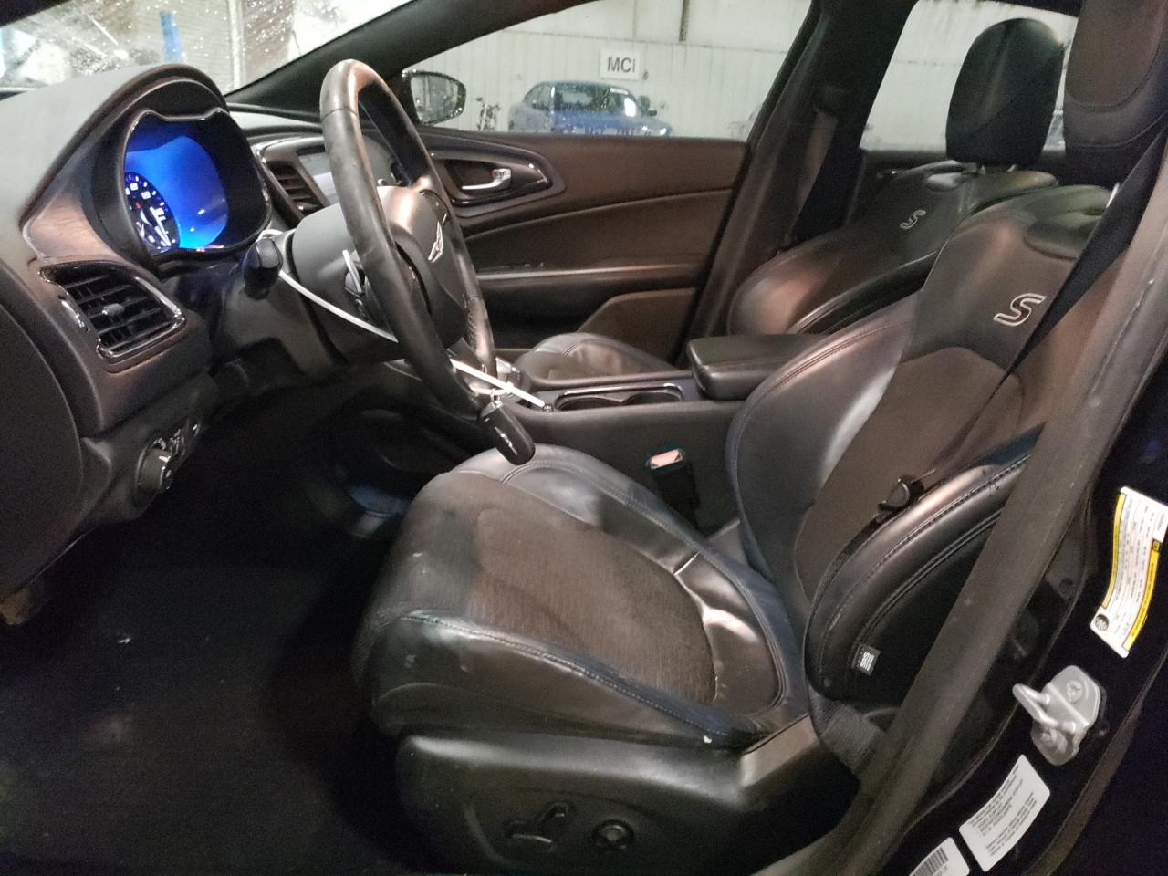2015 Chrysler 200 - Image 7