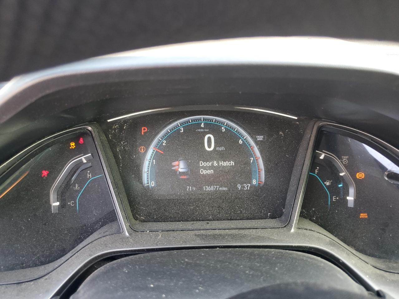 2018 Honda Civic - Image 9