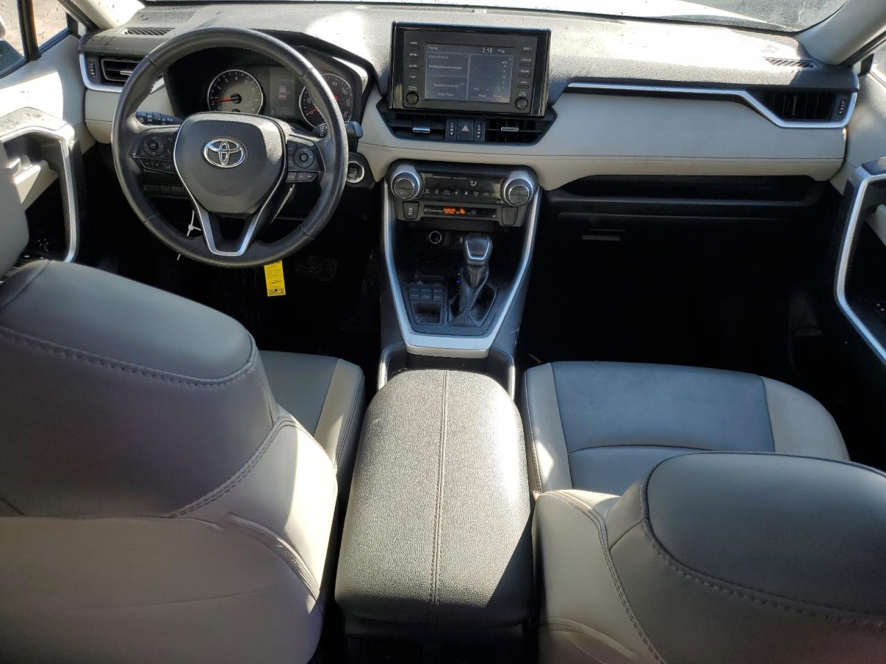 2019 Toyota RAV 4 - Image 8