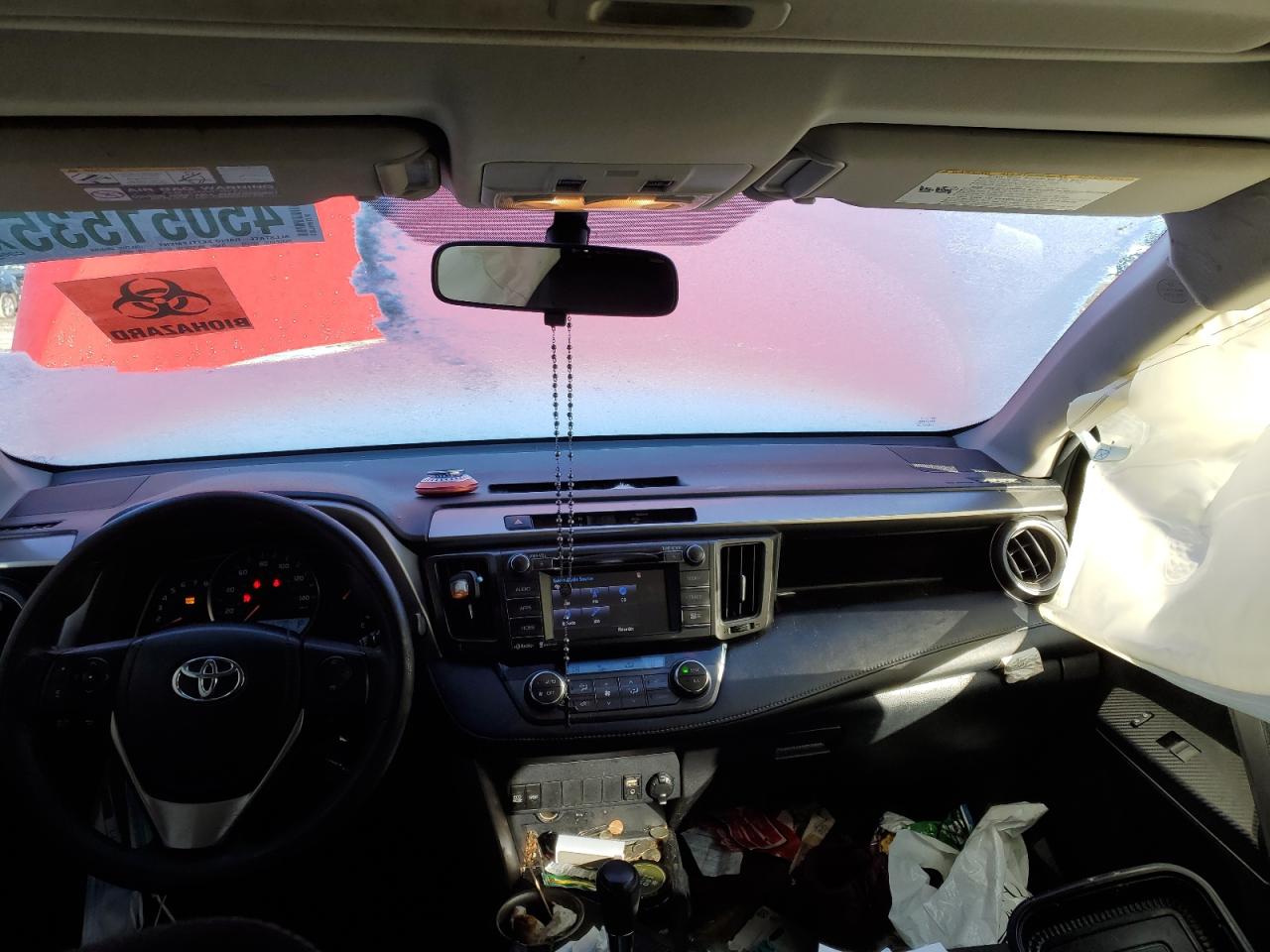 2015 Toyota RAV 4 - Image 8
