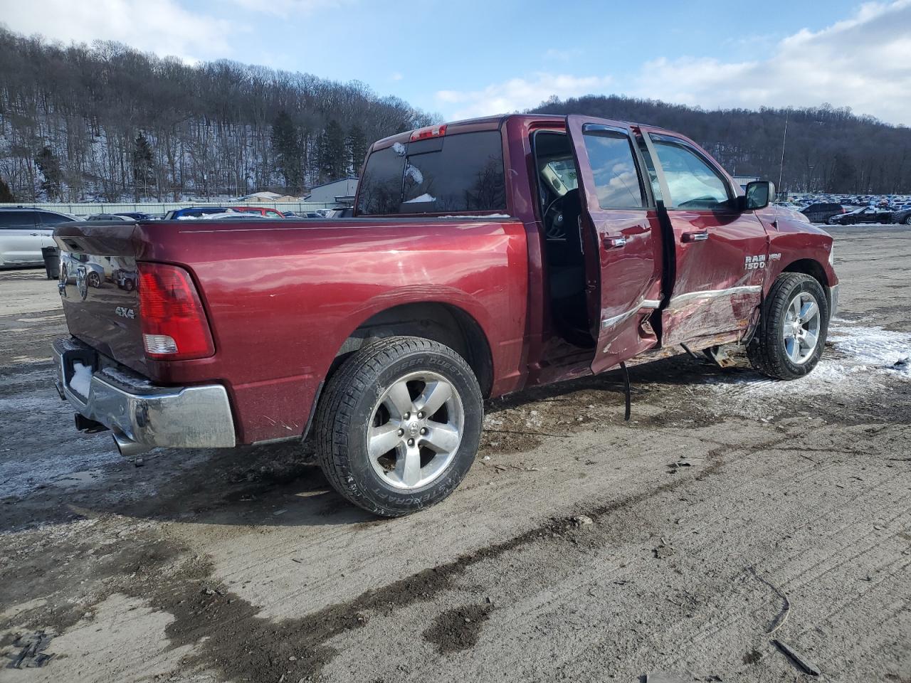 2016 RAM 1500 - Image 3