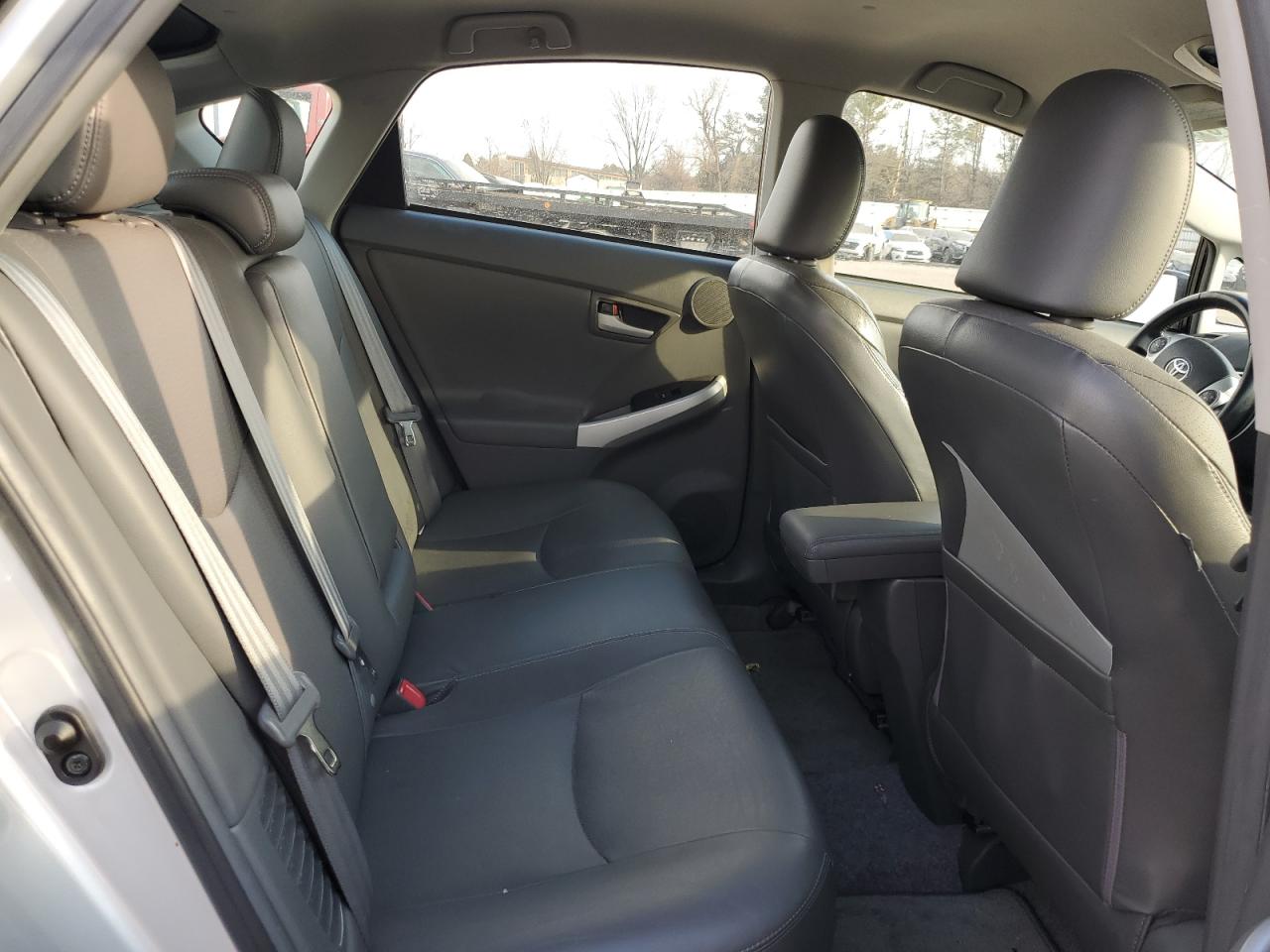 2010 Toyota Prius - Image 10