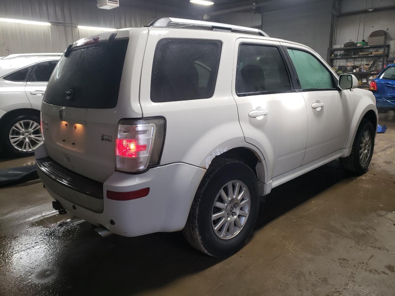 2010 Mercury Mariner - Image 3