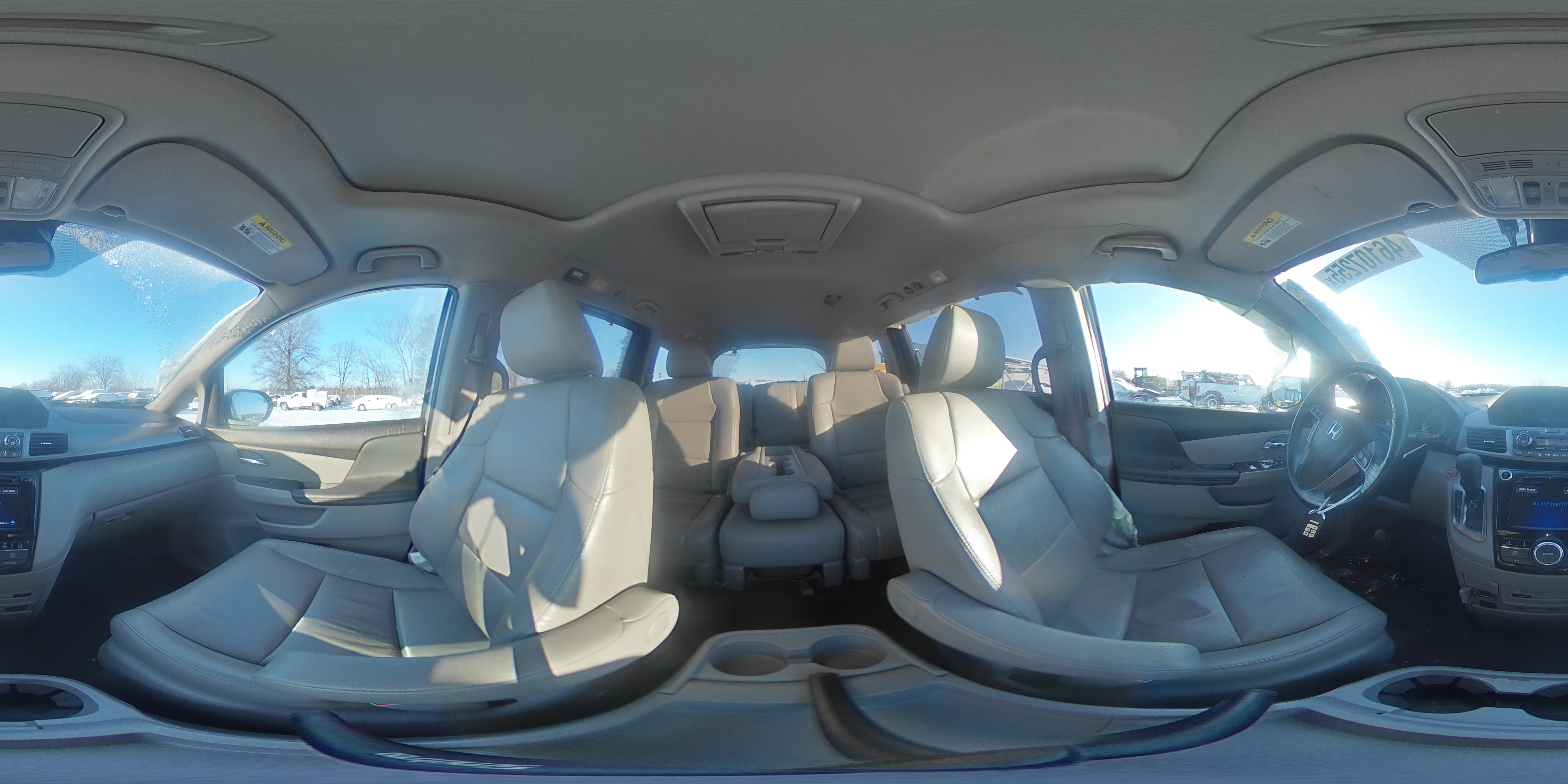 2015 Honda Odyssey - Image 13