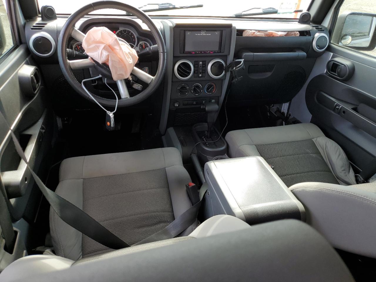 2010 Jeep Wrangler - Image 8