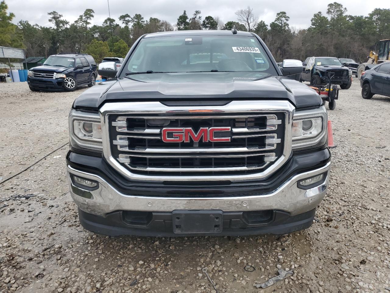 2017 GMC Sierra - Image 5