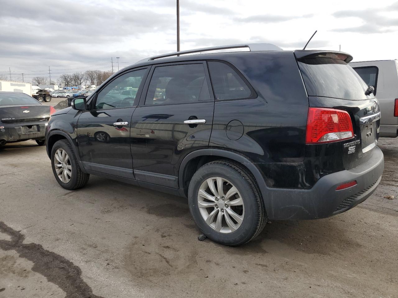 2011 Kia Sorento - Image 2