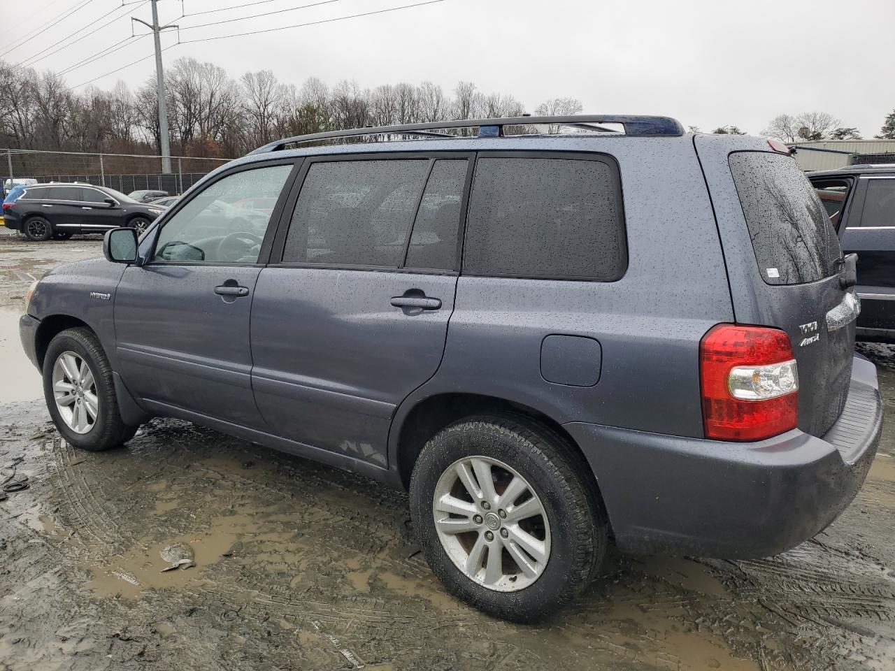 2006 Toyota Highlander - Image 2