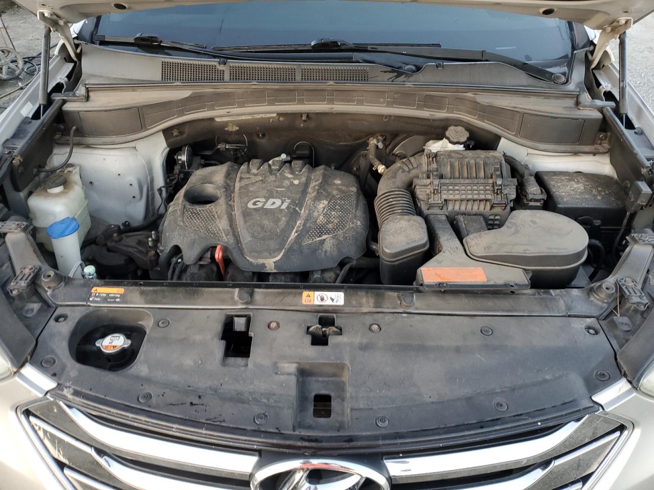 2013 Hyundai Santa Fe - Image 11