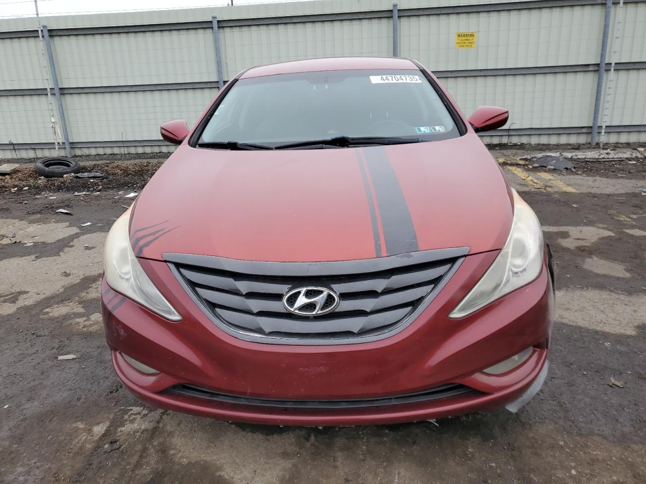 2011 Hyundai Sonata - Image 5