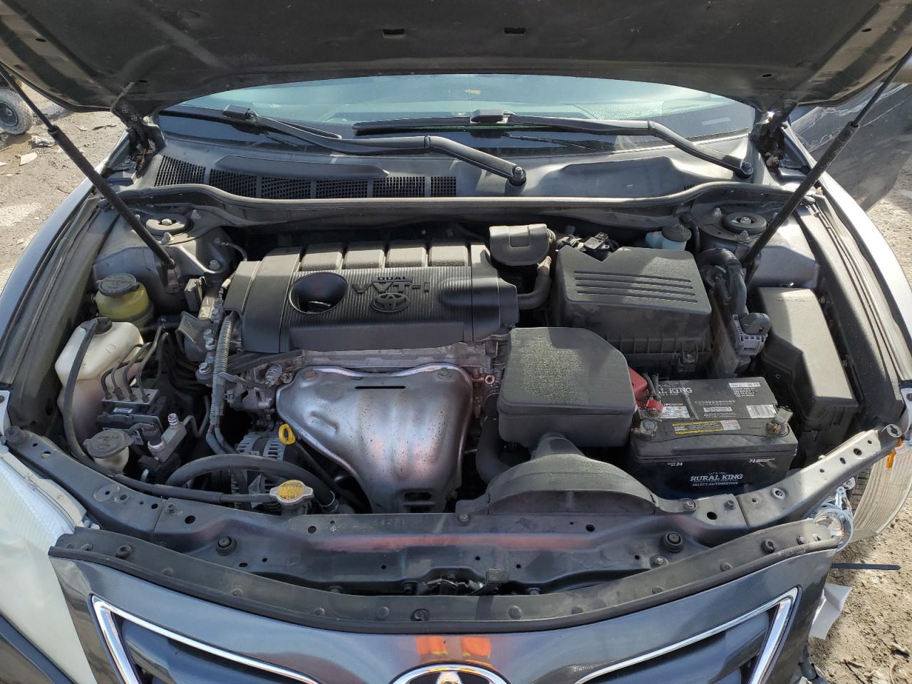 2011 Toyota Camry - Image 11