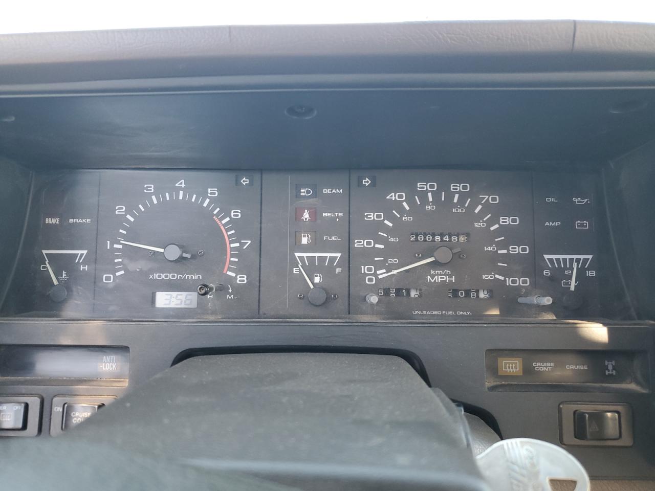 1992 Nissan Pathfinder - Image 9