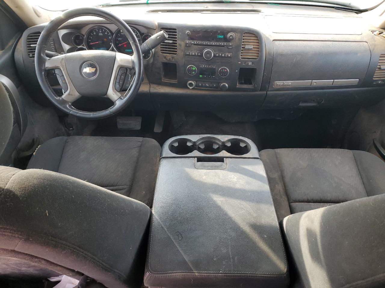 2011 Chevrolet Silverado - Image 8