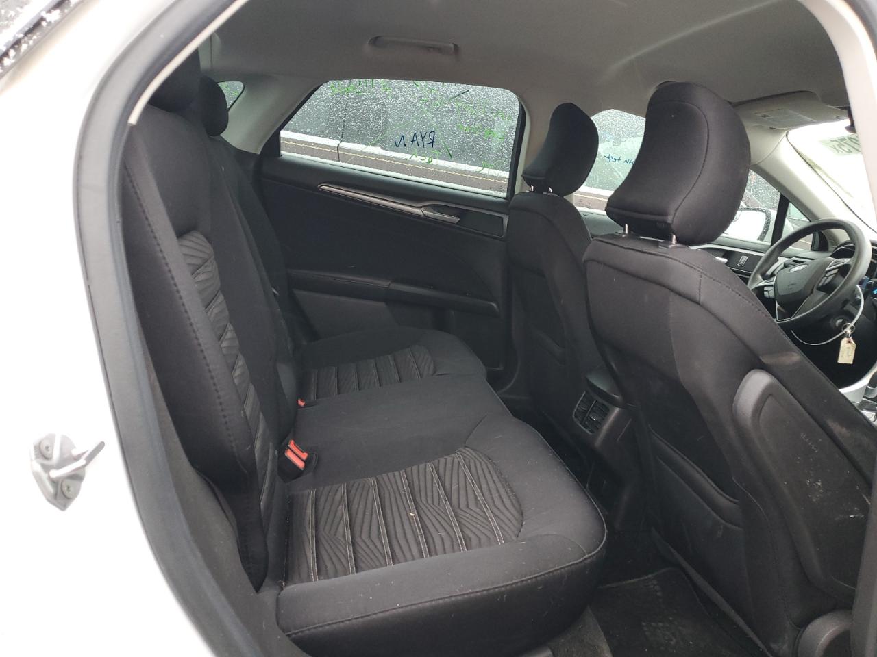 2016 Ford Fusion - Image 10