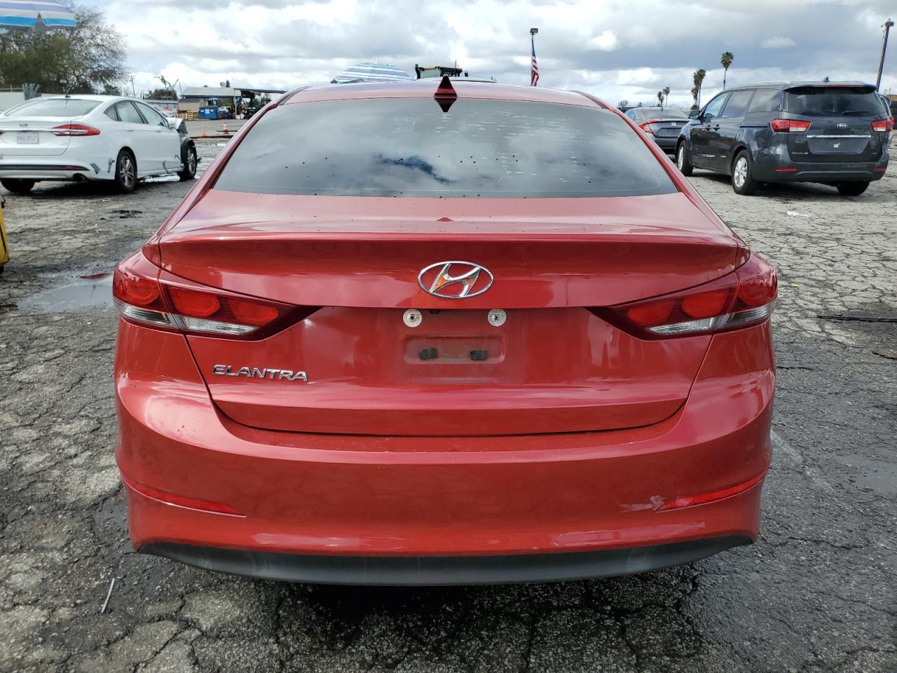 2018 Hyundai Elantra - Image 6