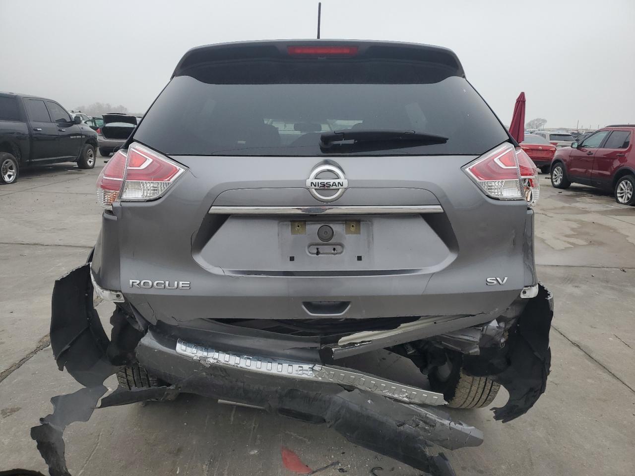 2016 Nissan Rogue - Image 6