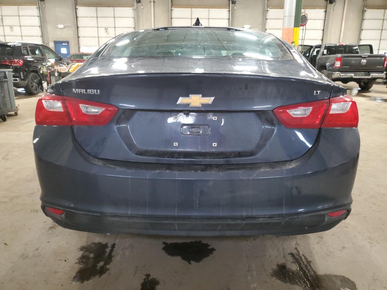 2016 Chevrolet Malibu - Image 6