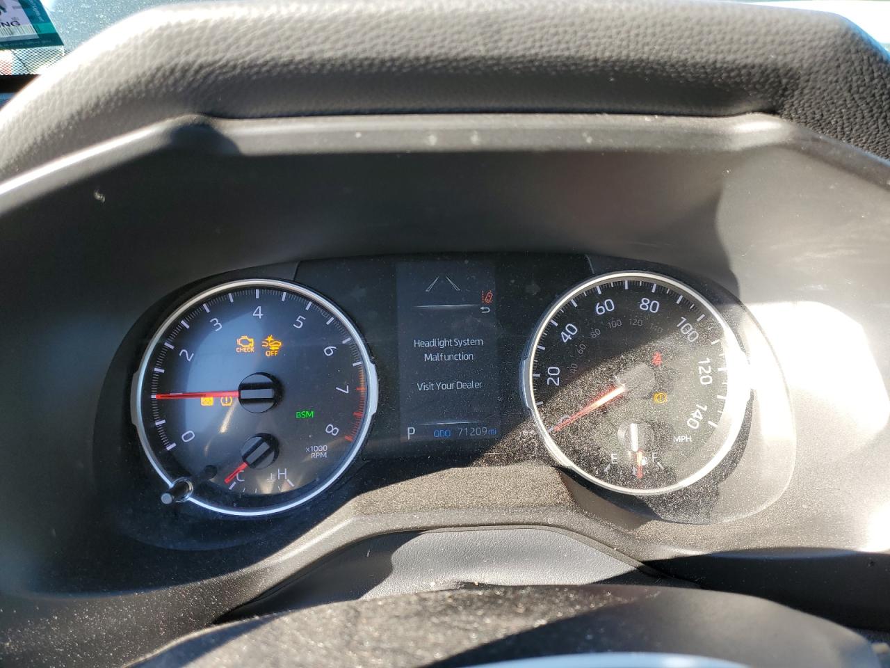 2019 Toyota RAV 4 - Image 9