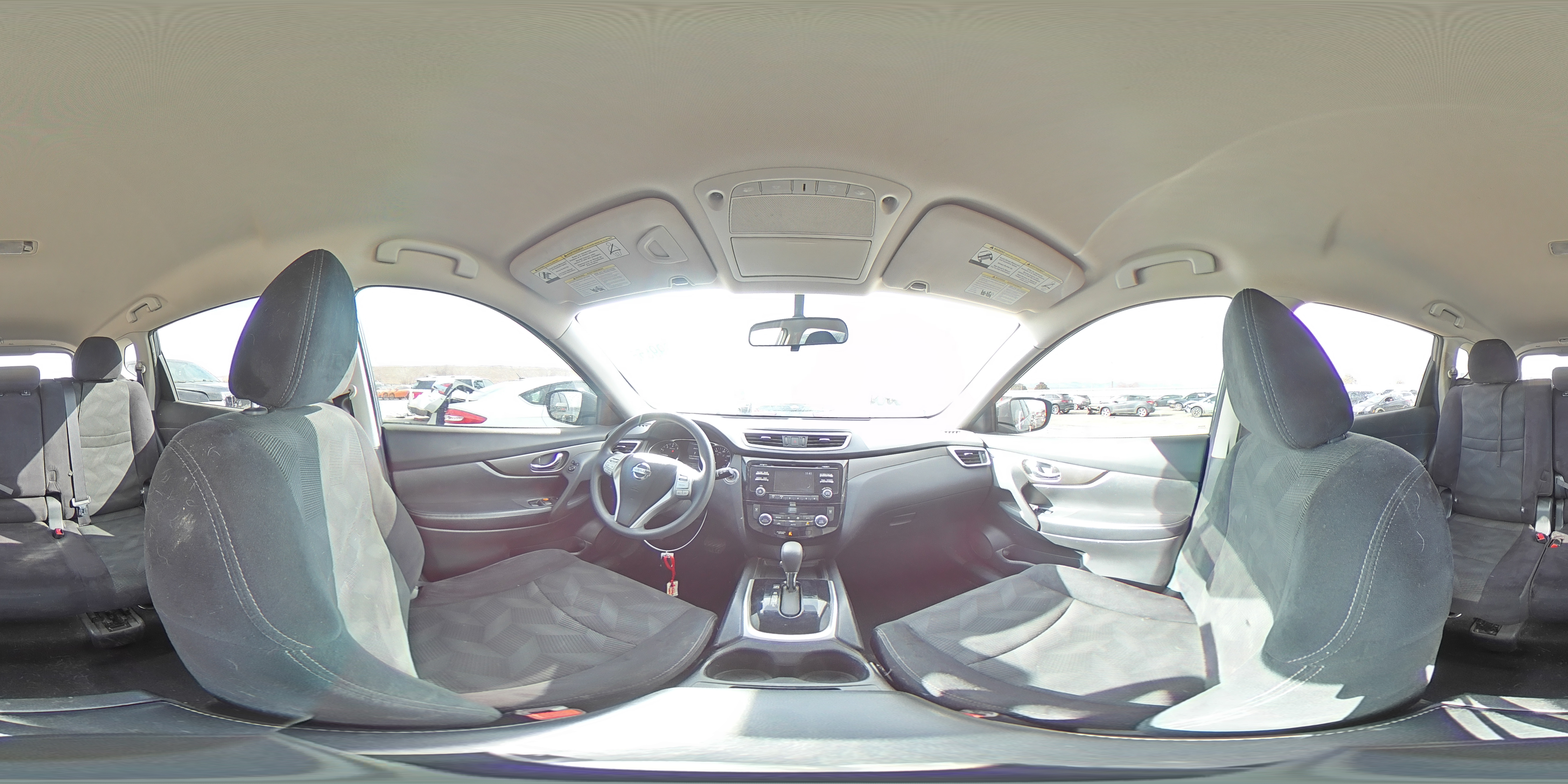 2015 Nissan Rogue - Image 16