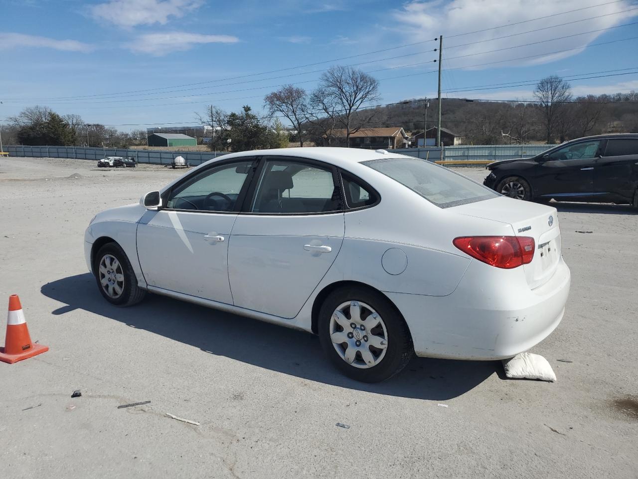 2008 Hyundai Elantra - Image 2