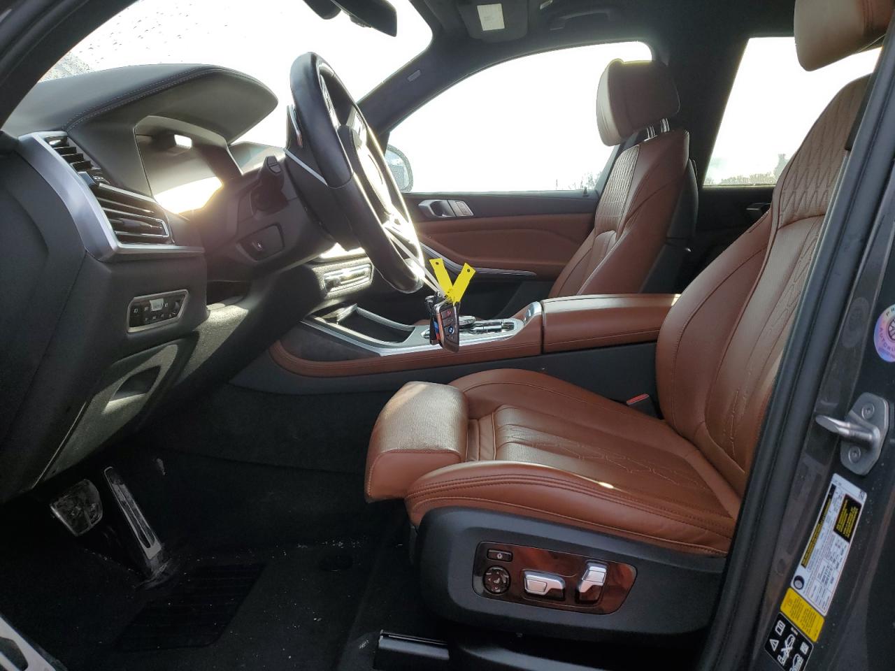 2022 BMW X7 - Image 7