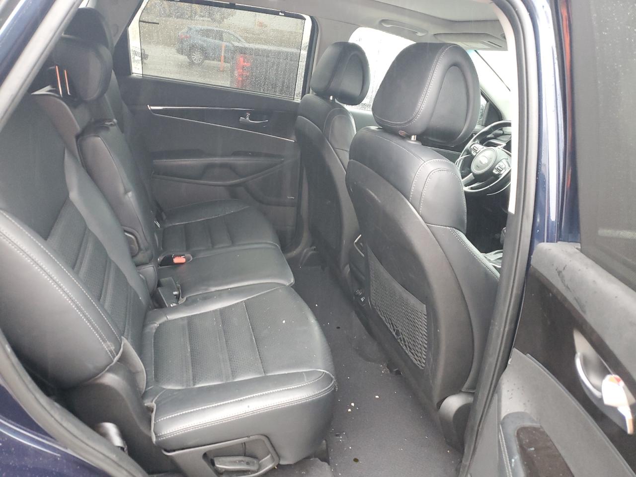 2016 Kia Sorento - Image 11