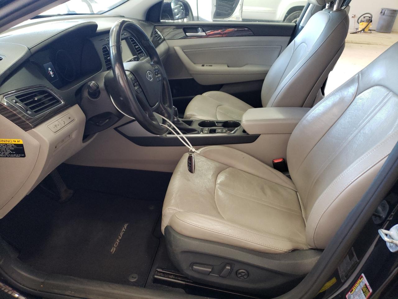 2015 Hyundai Sonata - Image 7
