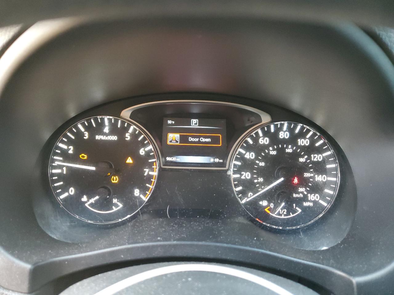 2018 Nissan Altima - Image 9