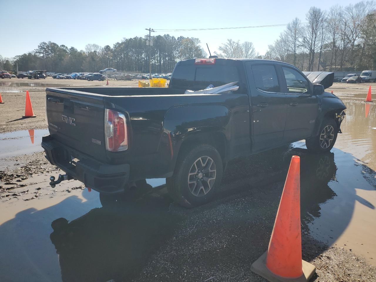 2018 GMC Canyon - Image 3