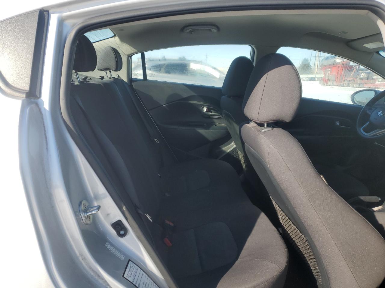 2017 Kia Rio - Image 10