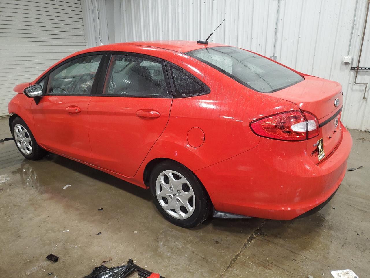 2013 Ford Fiesta - Image 2