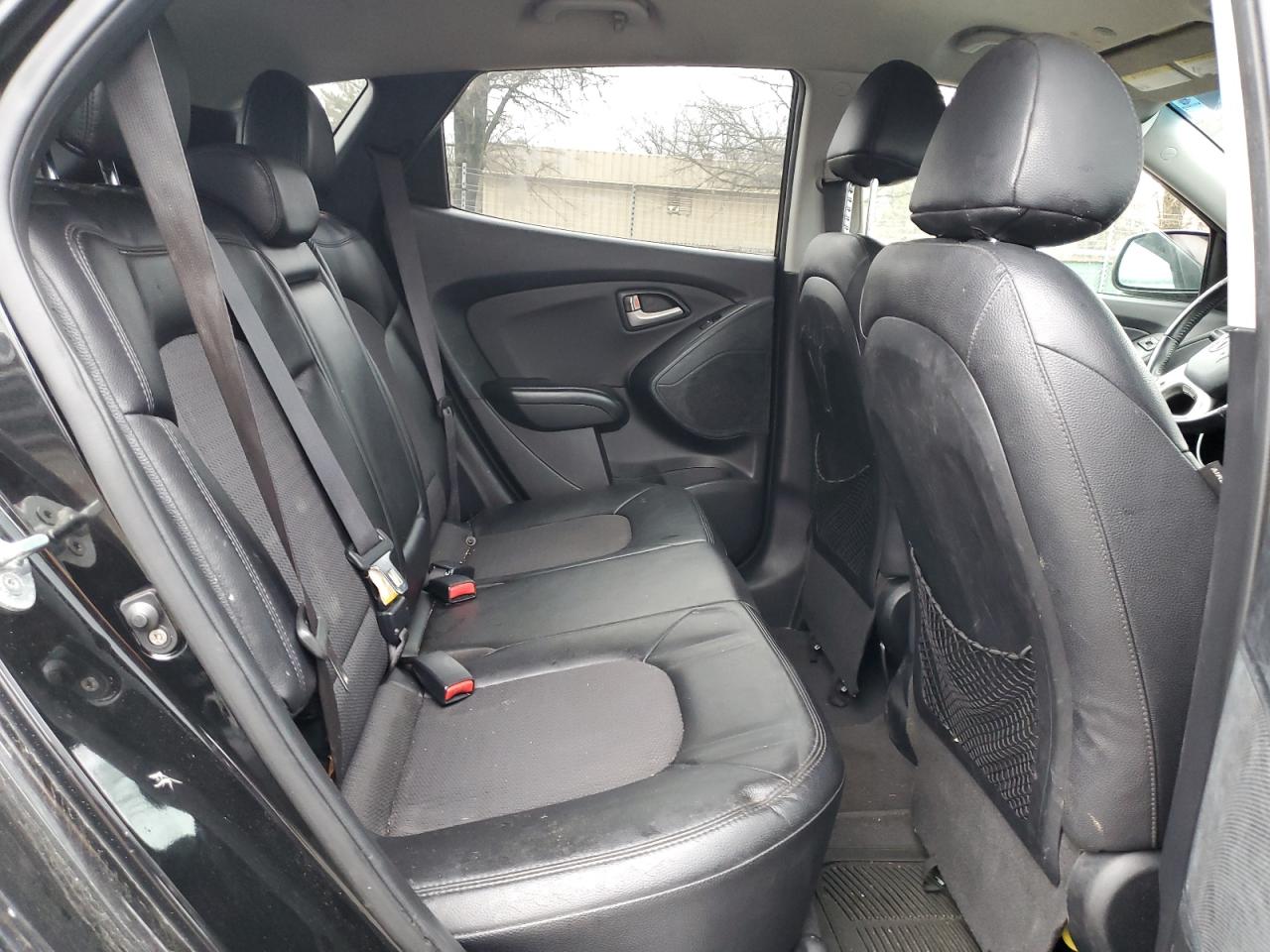 2013 Hyundai Tucson - Image 11