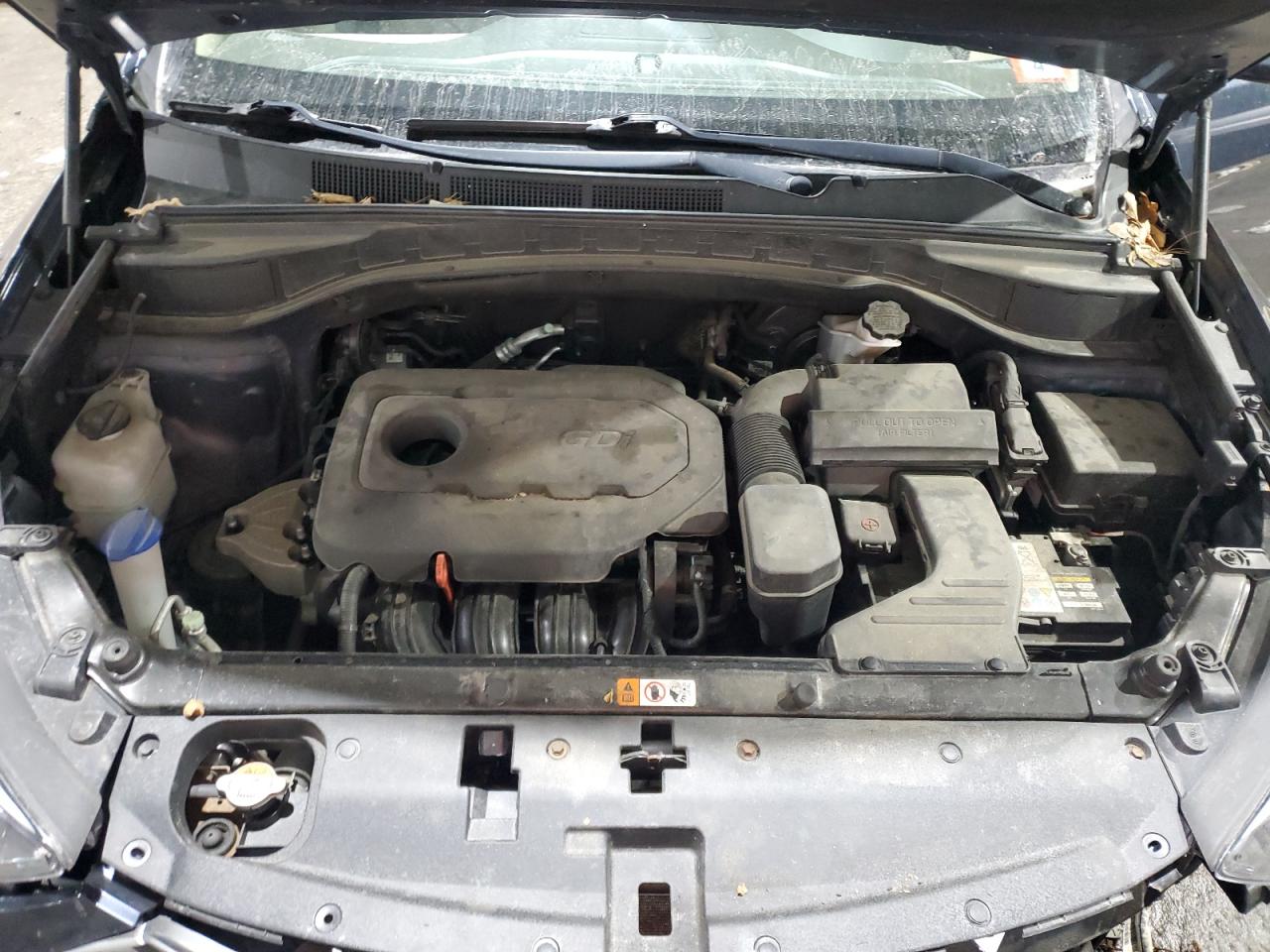 2018 Hyundai Santa Fe - Image 12
