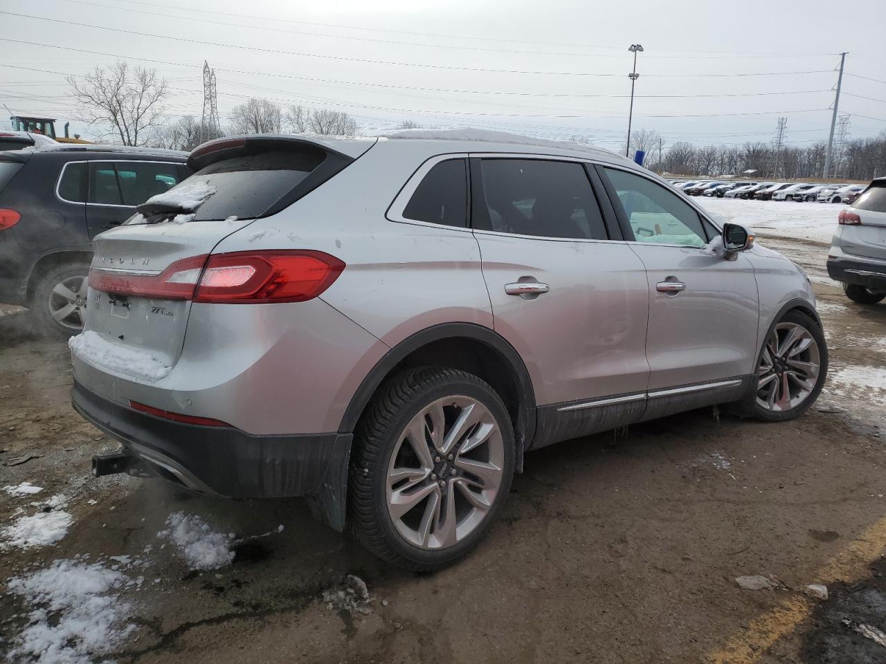 2017 Lincoln MKX - Image 3