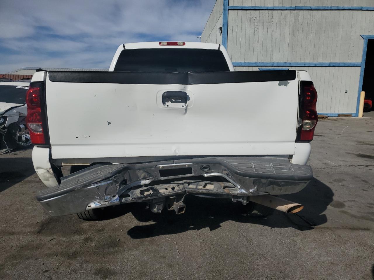 2007 Chevrolet Silverado - Image 6