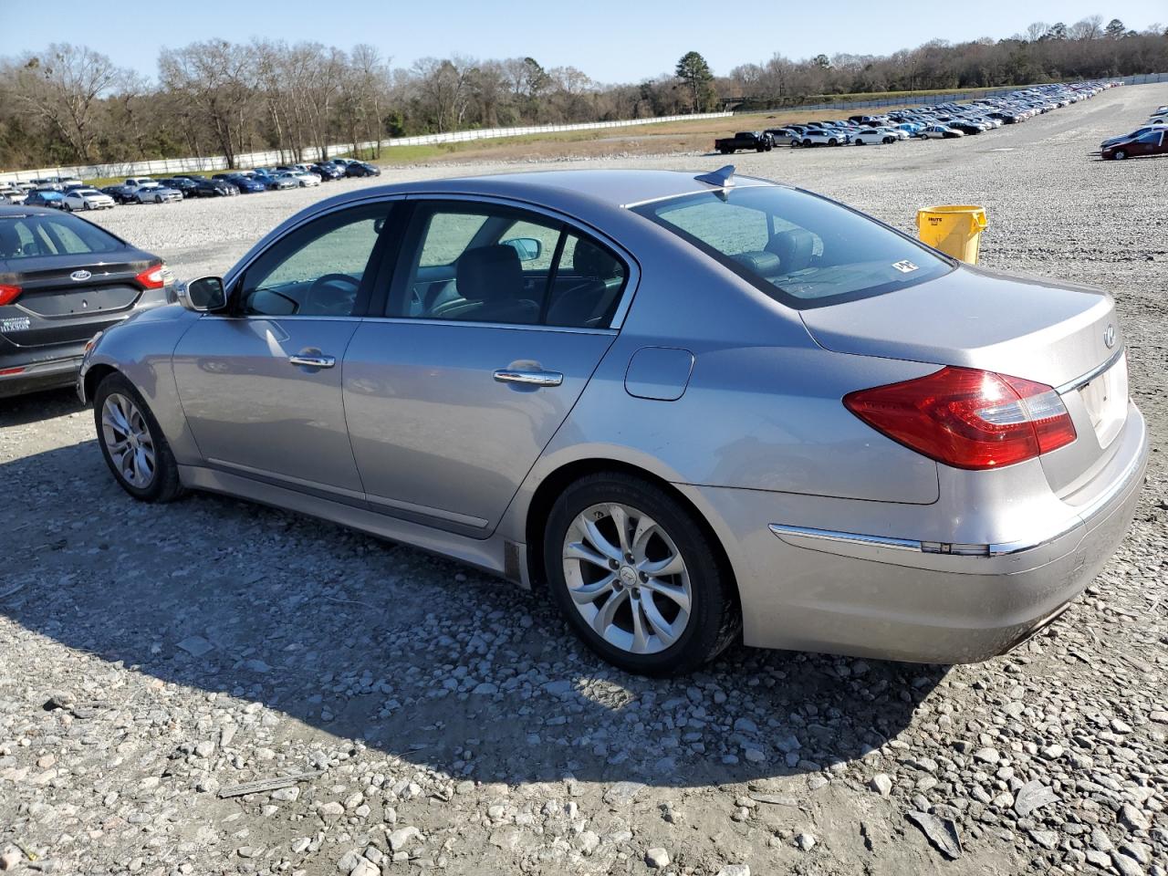 2013 Hyundai Genesis - Image 2